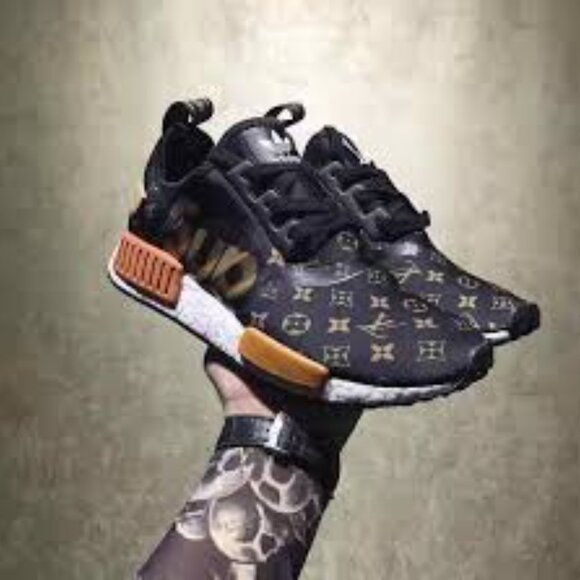 Adidas NMD R1 x Supreme x Louis Vuitton Collab Knit Lace Up Sneaker M 7.5 W 9 - Picture 1 of 9
